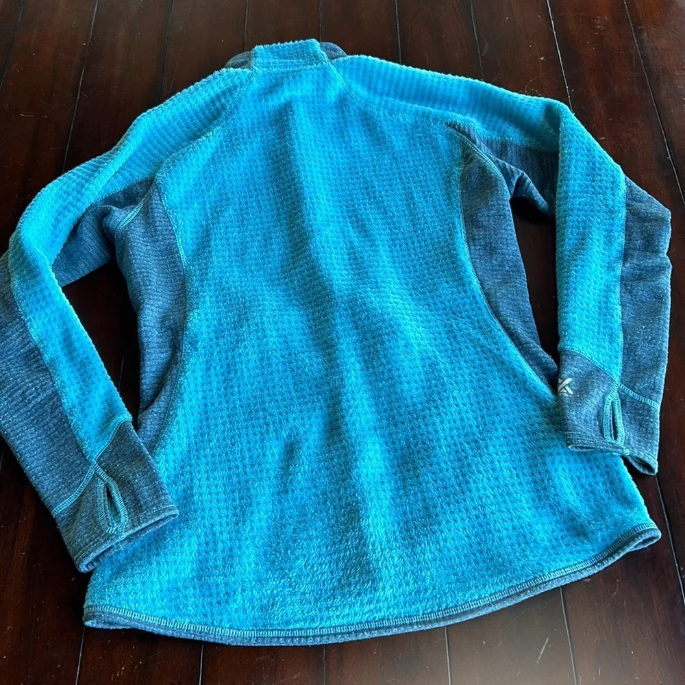 Berghaus fleece jacket, lightweight, warm! - Picture 5 of 9